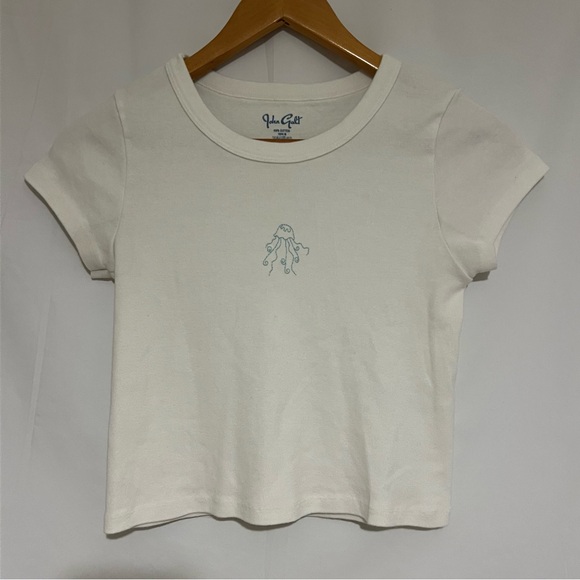 Brandy Melville Tops - RARE Brandy Melville Embroidered Jellyfish Ashlyn Top